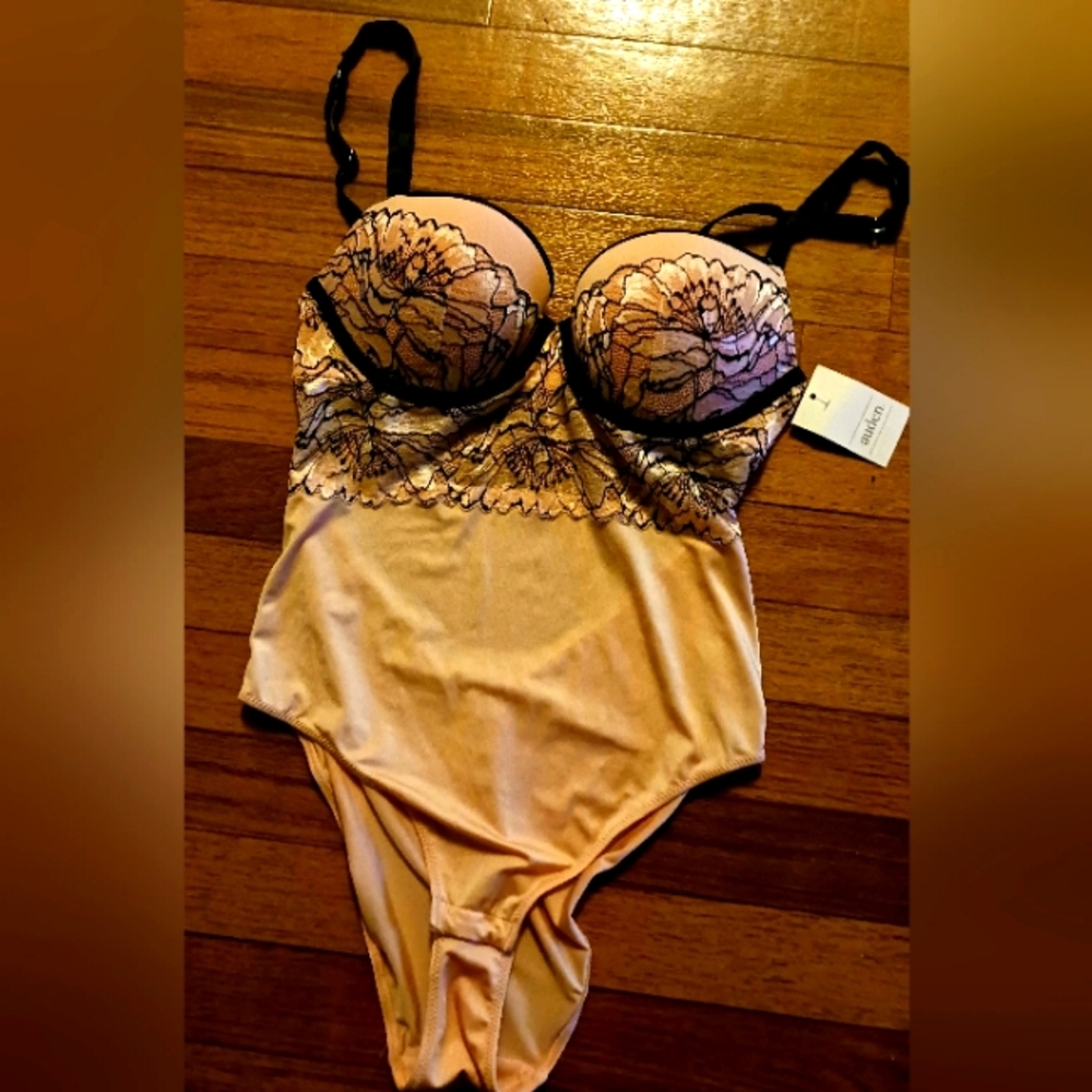 Pale pink teddy bodysuit Sz small